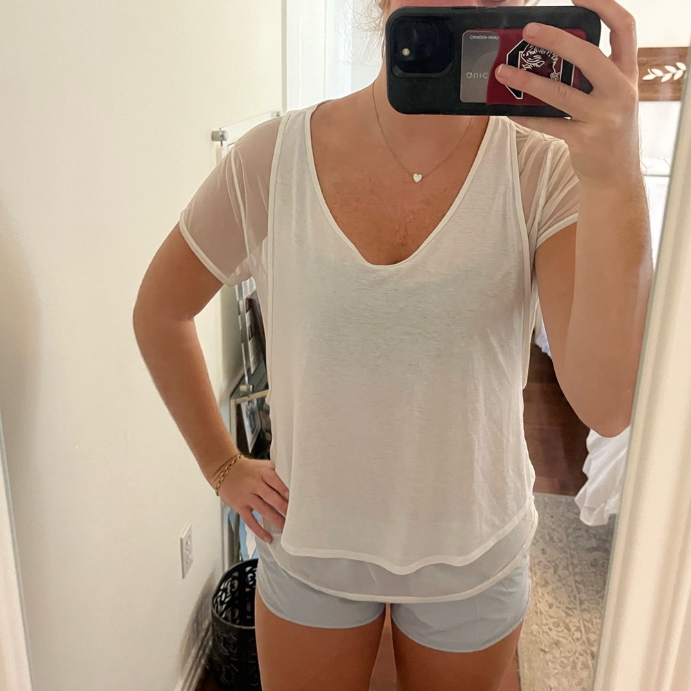 Fun lululemon top!!